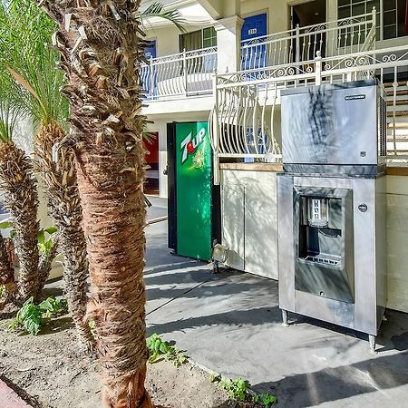 Motel 6 Garden Grove Εξωτερικό φωτογραφία