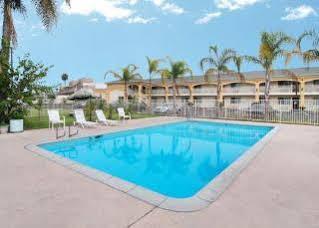 Motel 6 Garden Grove Εξωτερικό φωτογραφία