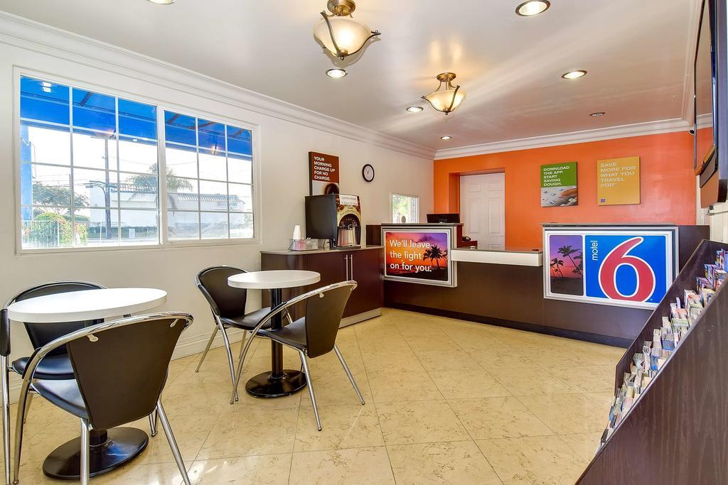 Motel 6 Garden Grove Εξωτερικό φωτογραφία