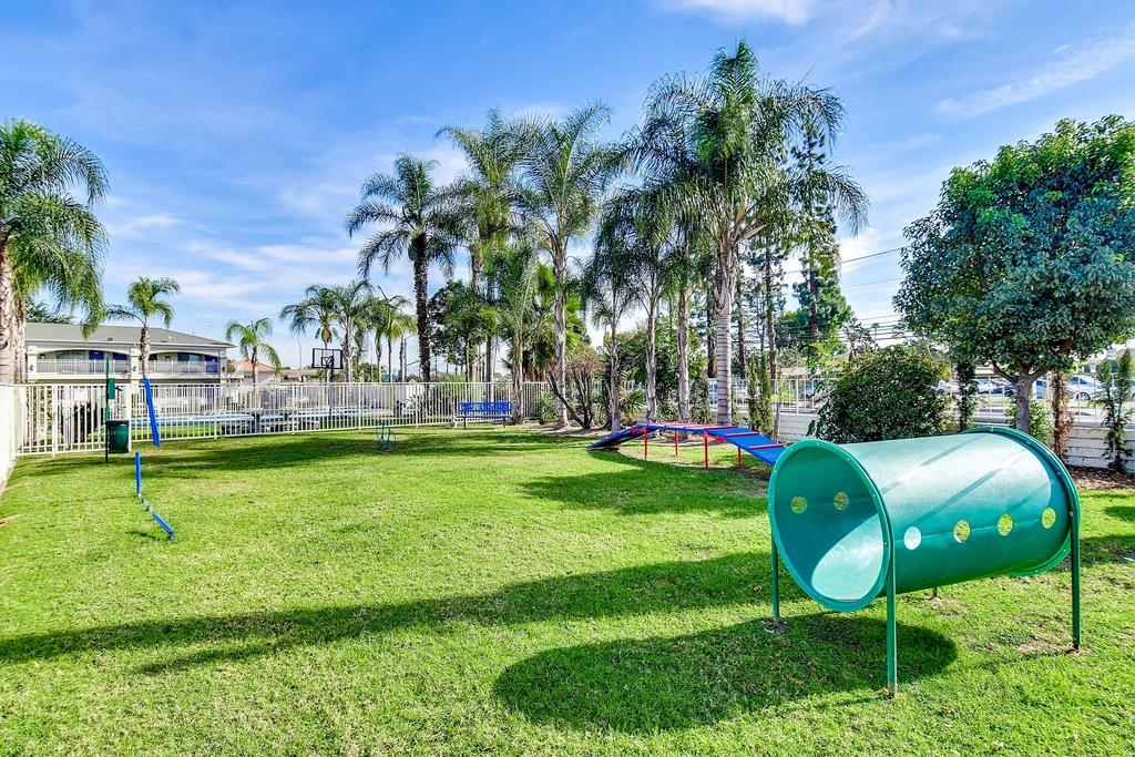 Motel 6 Garden Grove Εξωτερικό φωτογραφία